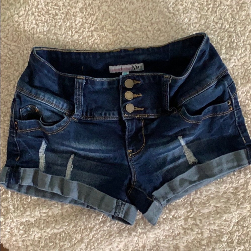 Ymi wanna betta butt shorts
